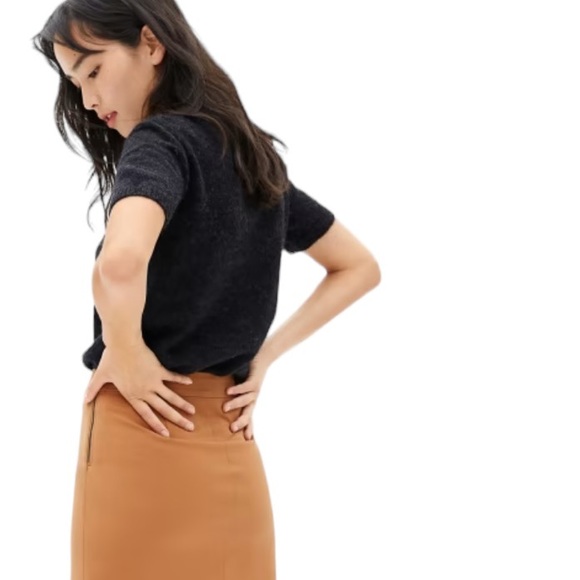 Everlane Cropped “The Alpaca Sweater Tee” in Heathered Black - M - Picture 2 of 13